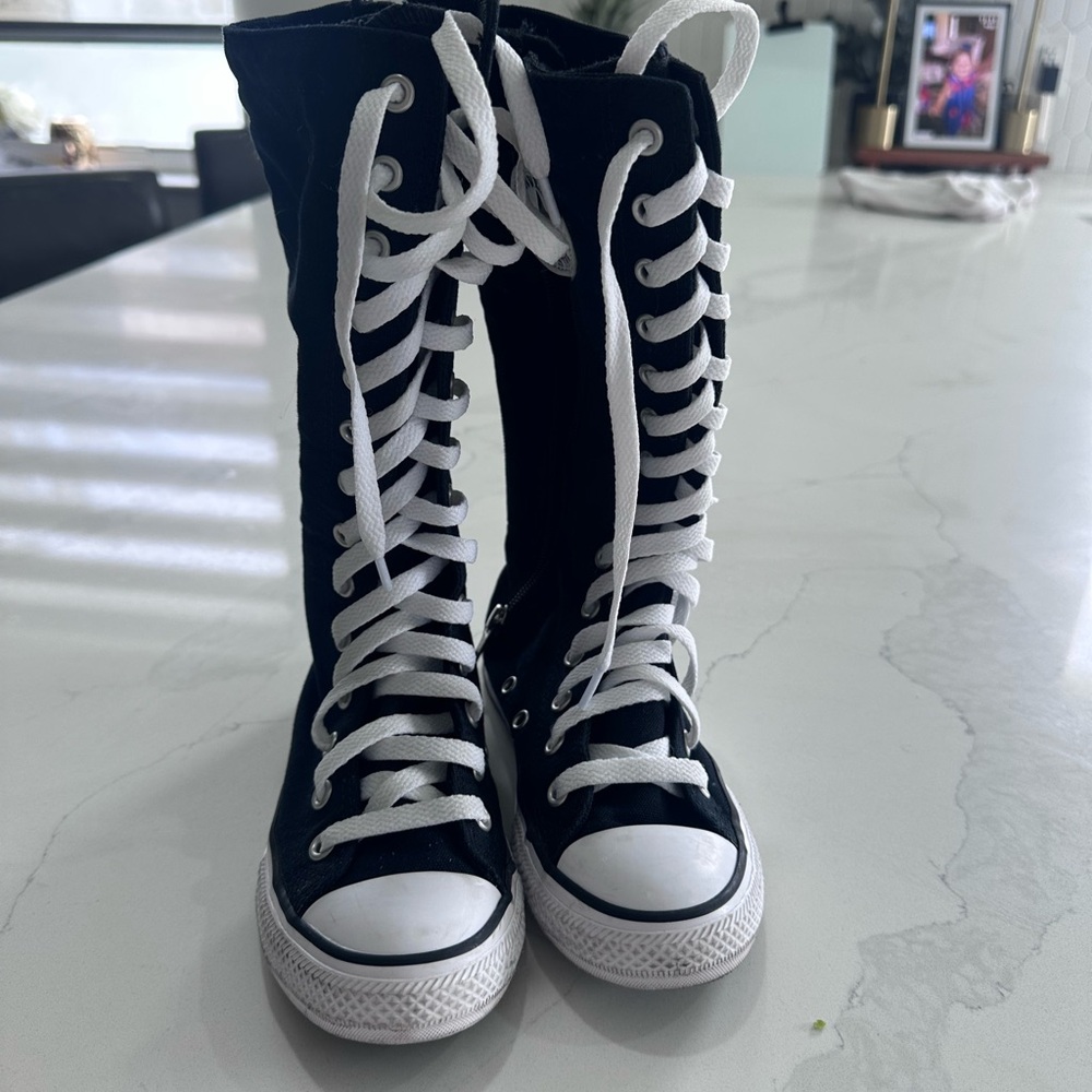 Convers knee hi size 13